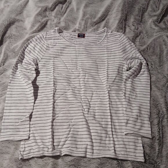 Untuckit Women's Leoville Black and White  Long Sleeve  Tee  Sz Large - Picture 1 of 5